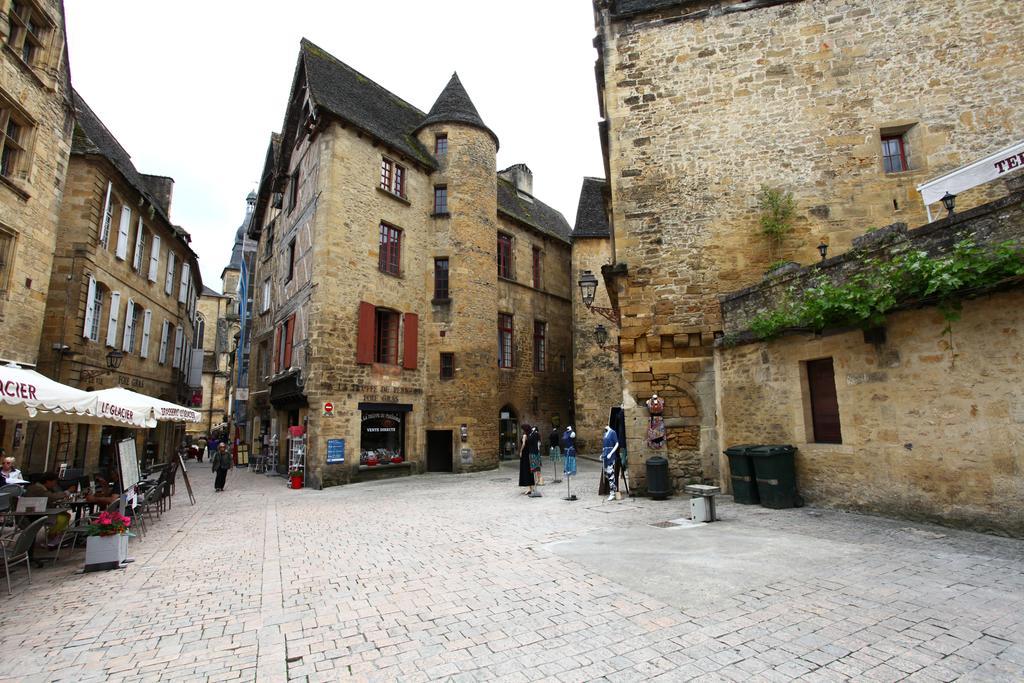 Le Royere Apartment Sarlat-la-Caneda Bagian luar foto
